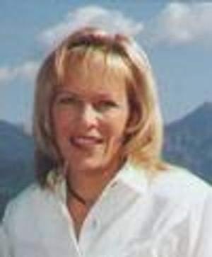 Send a message to Suzy (Smith) Woodward,QSC, Broker